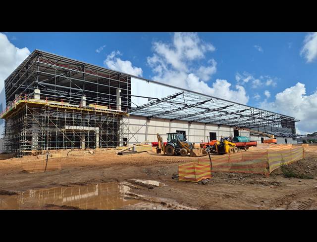 7,280M² WAREHOUSE TO LET IN JET PARK